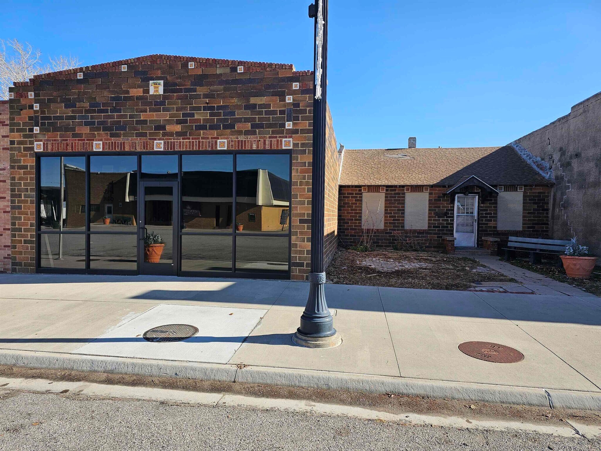 118 S Main St, Minneola, KS for sale Primary Photo- Image 1 of 1