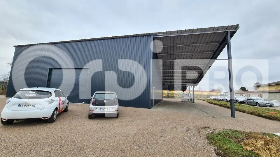 Industrial in Montluçon for lease Building Photo- Image 1 of 5