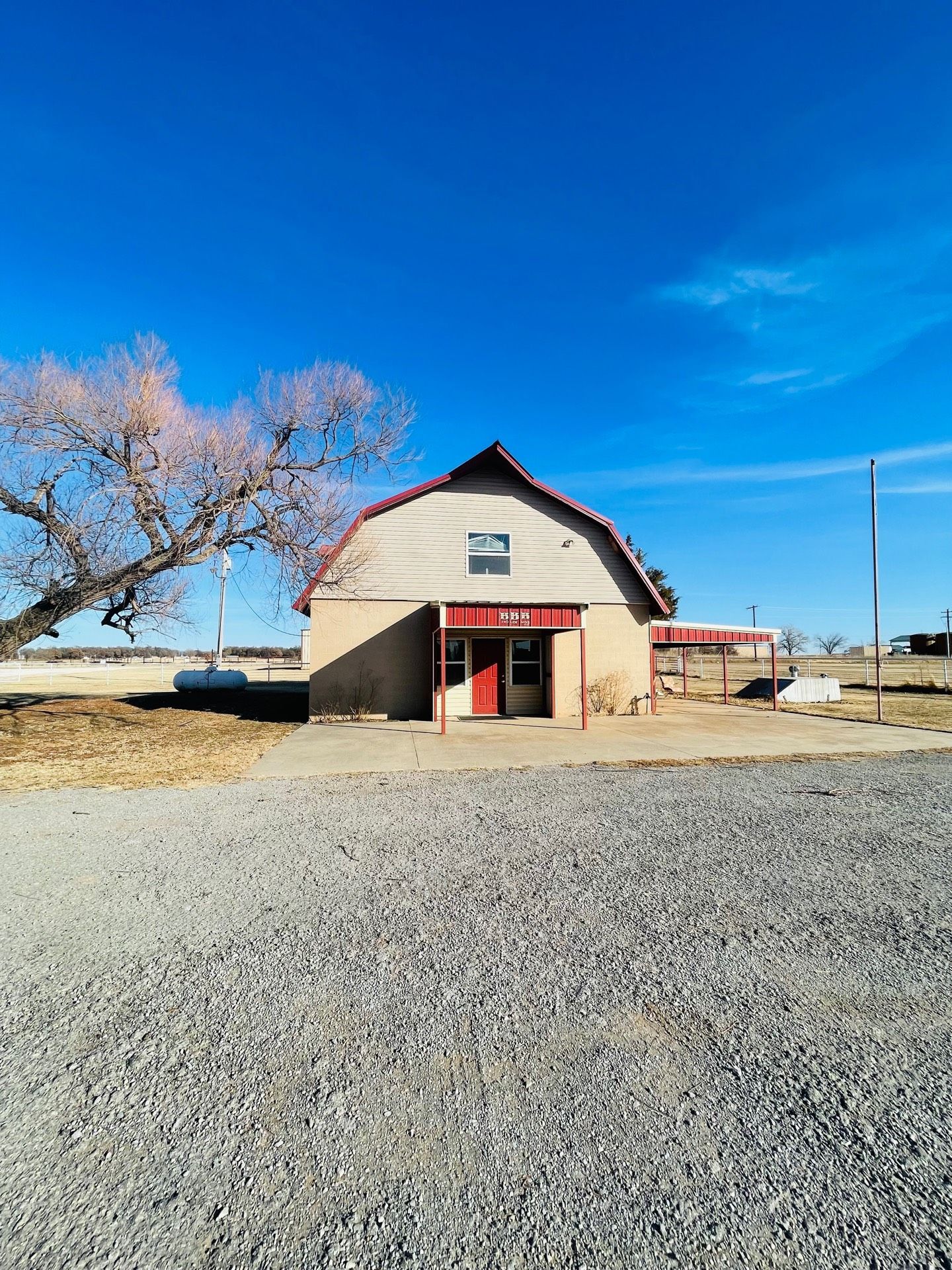 7843 Highway 81, Hennessey, OK for sale Primary Photo- Image 1 of 1