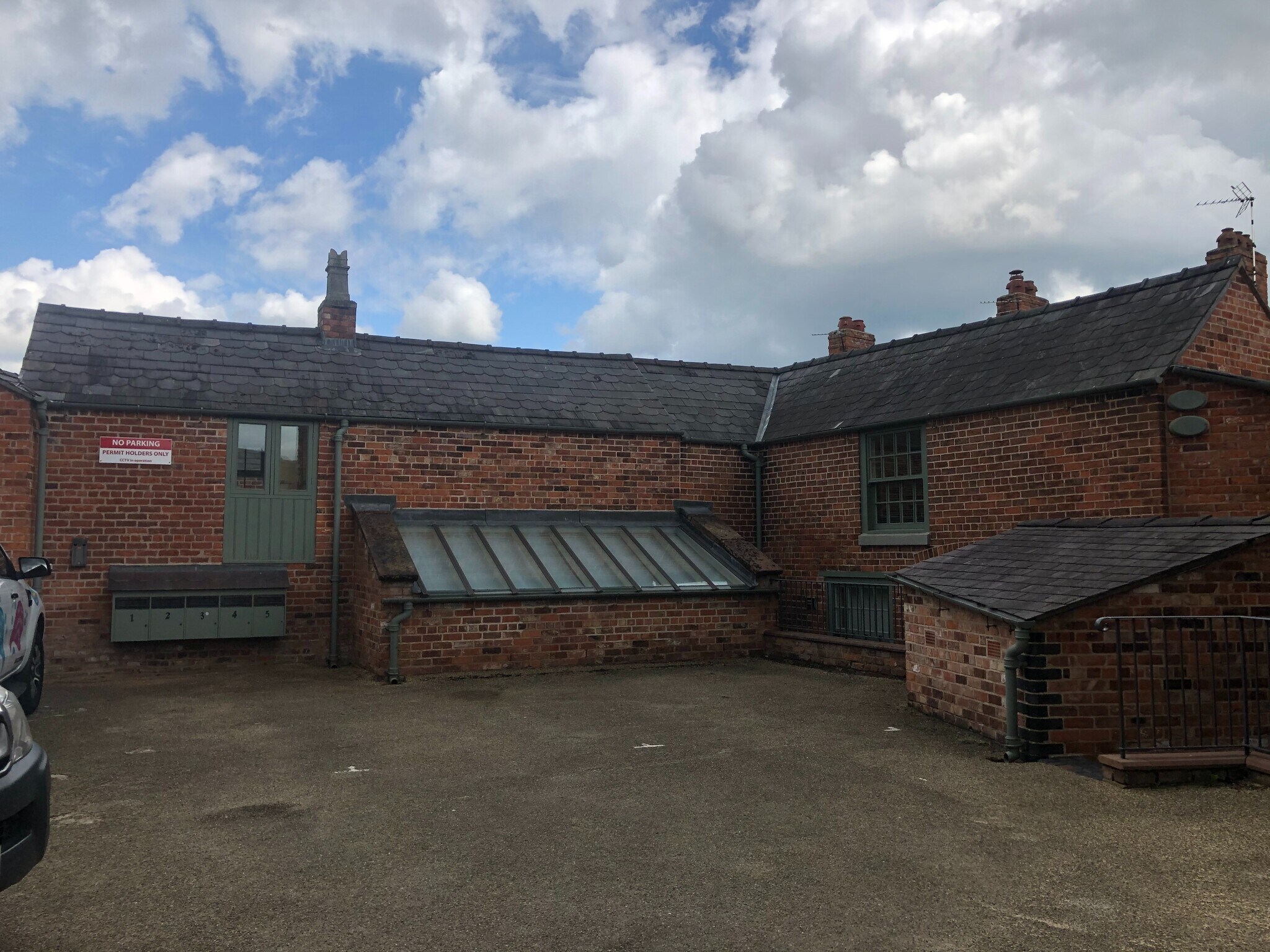 High St, Chester for lease Building Photo- Image 1 of 4