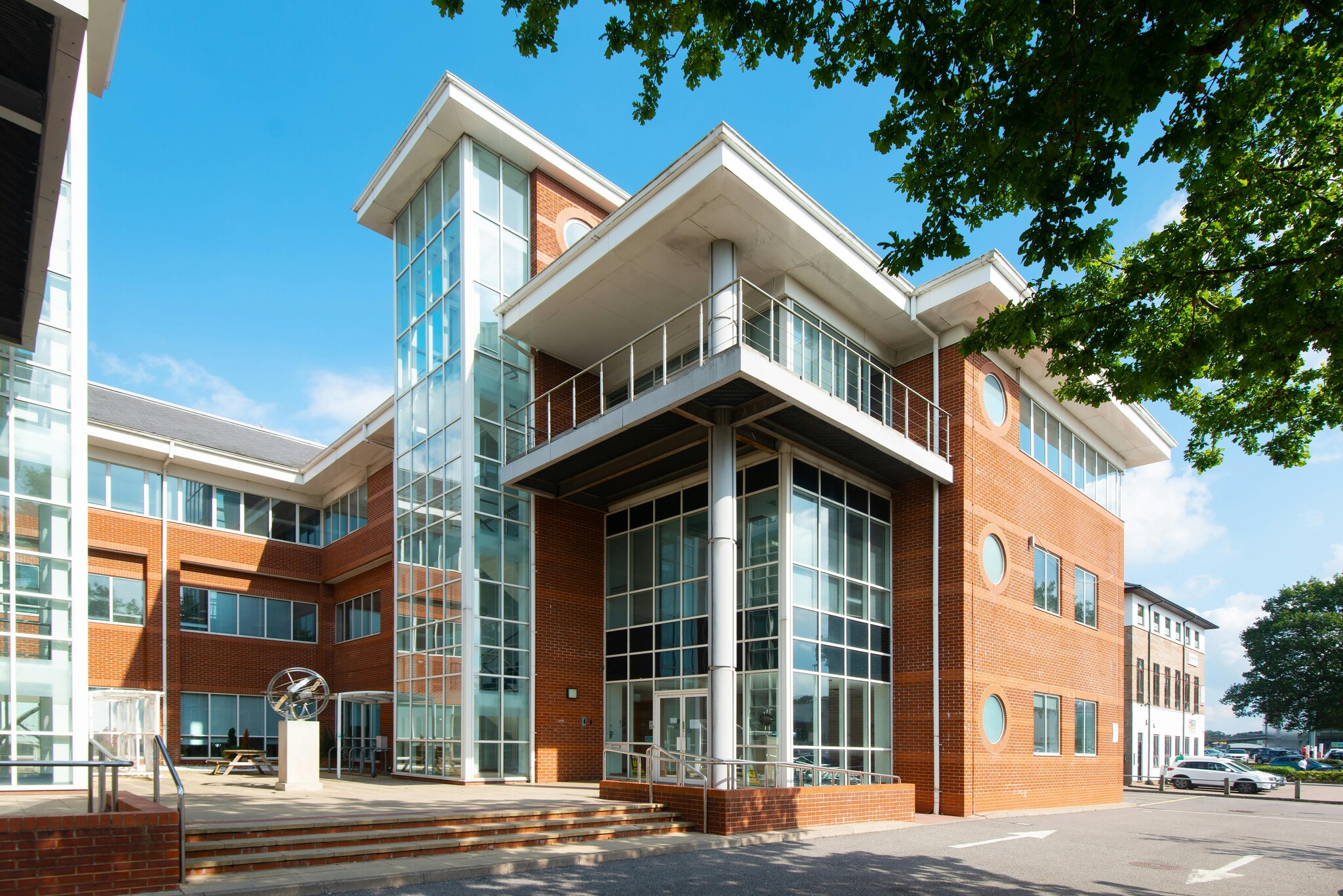 Fleming Way, Crawley for lease Building Photo- Image 1 of 25