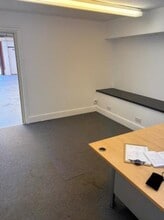 Croft Rd, Newcastle Under Lyme for lease Interior Photo- Image 2 of 2