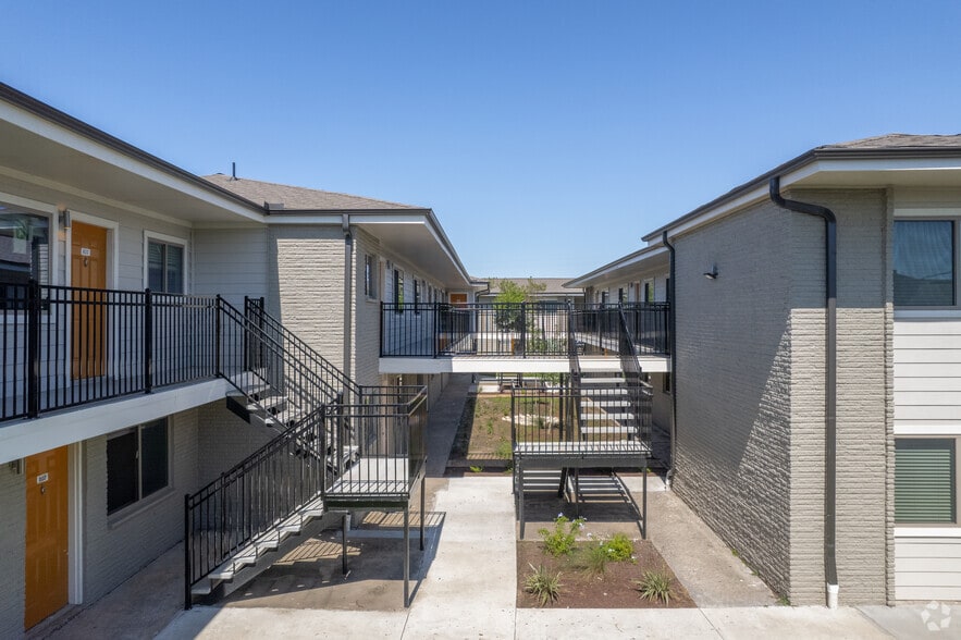 1600 Avenue M, South Houston, TX for sale - Building Photo - Image 2 of 20