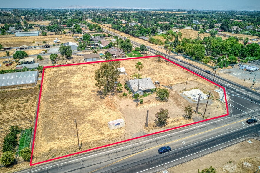 6932 E Belmont Ave, Fresno, CA for sale - Primary Photo - Image 1 of 1