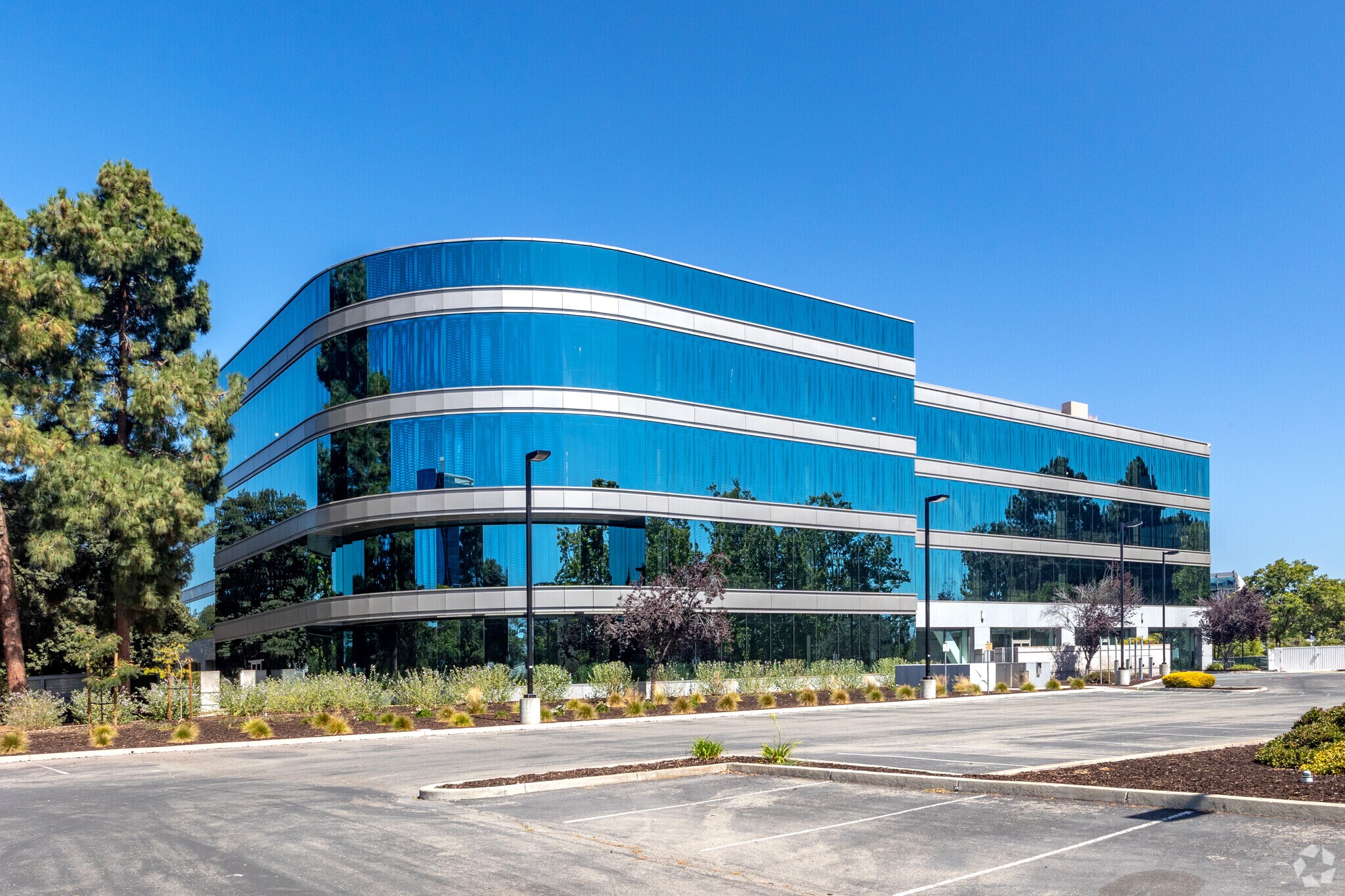 495 E Java Dr, Sunnyvale, CA for sale Primary Photo- Image 1 of 1