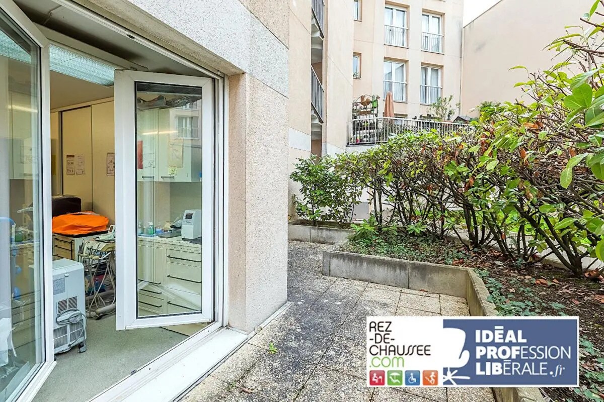 Office in Puteaux for sale Building Photo- Image 1 of 4