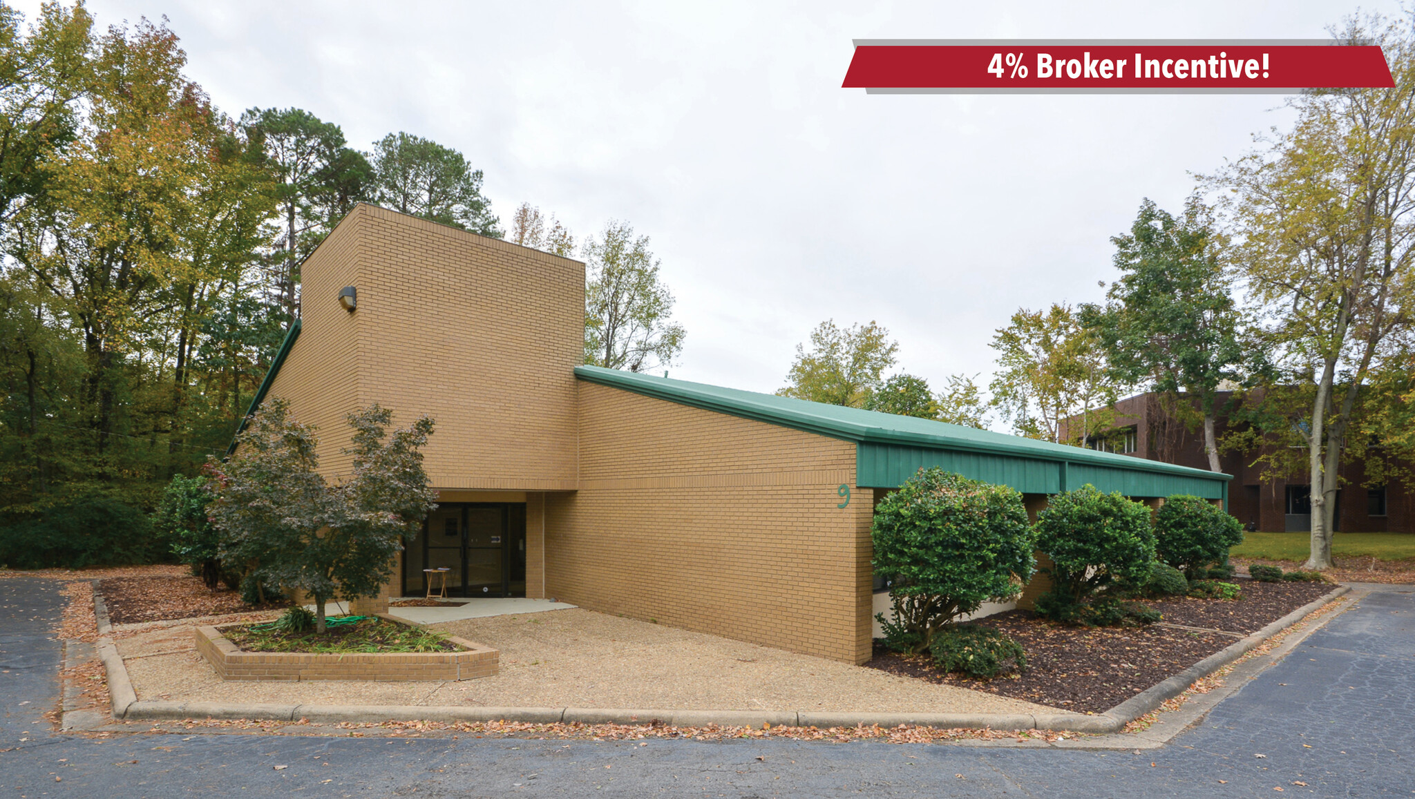 9 Shackleford Plz, Little Rock, AR for sale Building Photo- Image 1 of 1