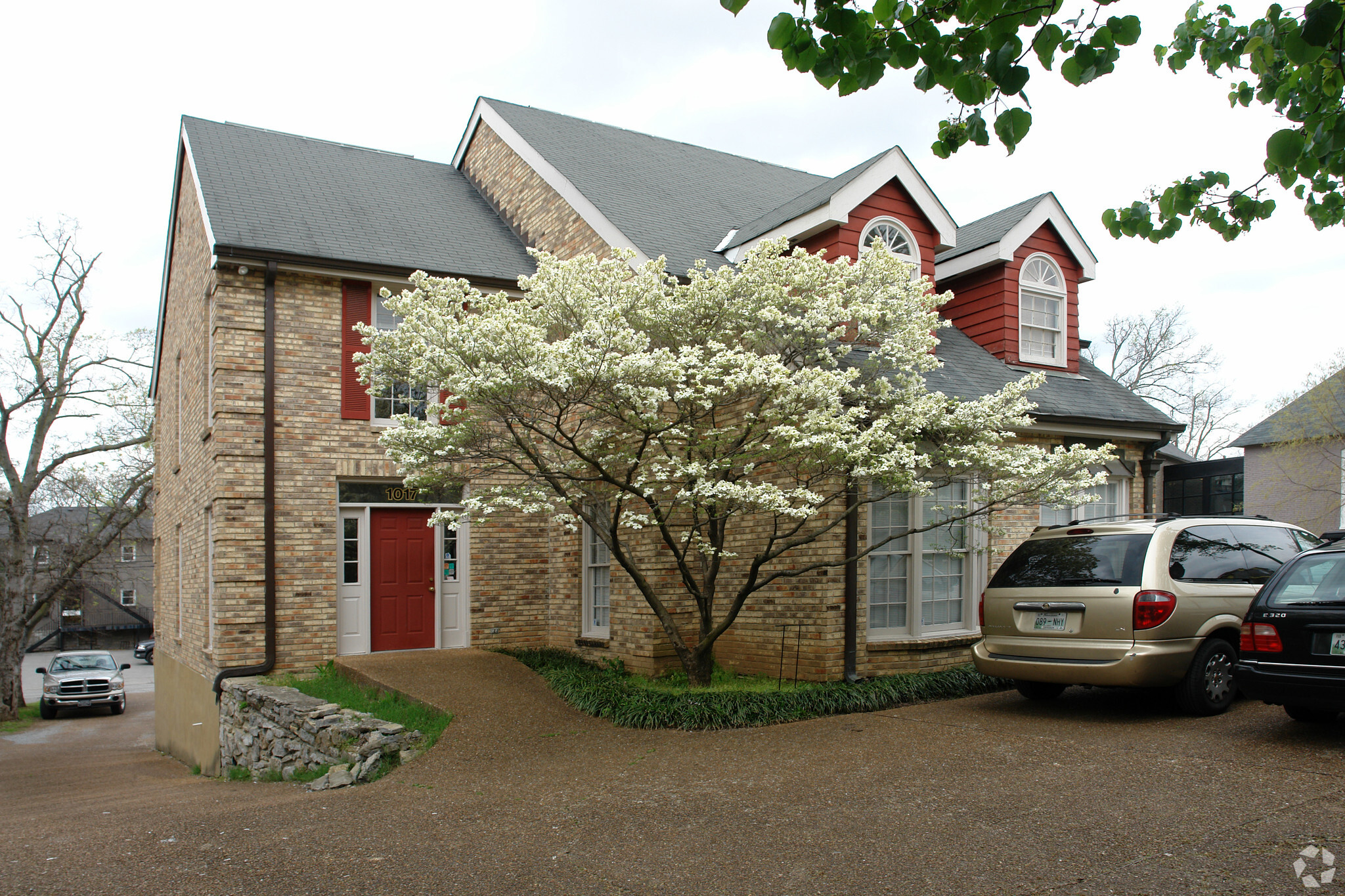 1017 16th Ave S, Nashville, TN for sale Primary Photo- Image 1 of 1