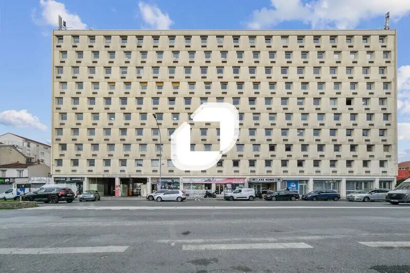 Office in Saint-Ouen-sur-Seine for sale Building Photo- Image 1 of 5