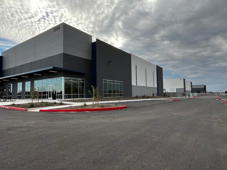 NWC Elliot Rd & Signal Butte Rd, Mesa, AZ for lease - Building Photo - Image 2 of 13