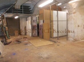 Retail in Barcelona, Barcelona for lease Interior Photo- Image 2 of 2