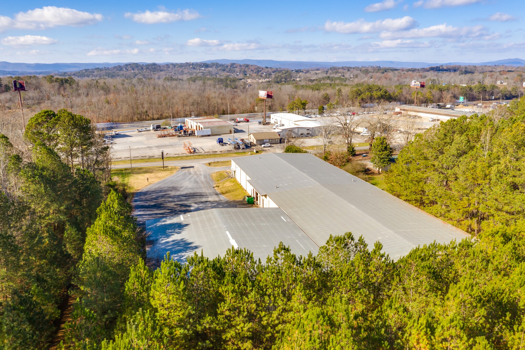 520 Lovers Lane Rd, Calhoun, GA 30701 Industrial for Sale