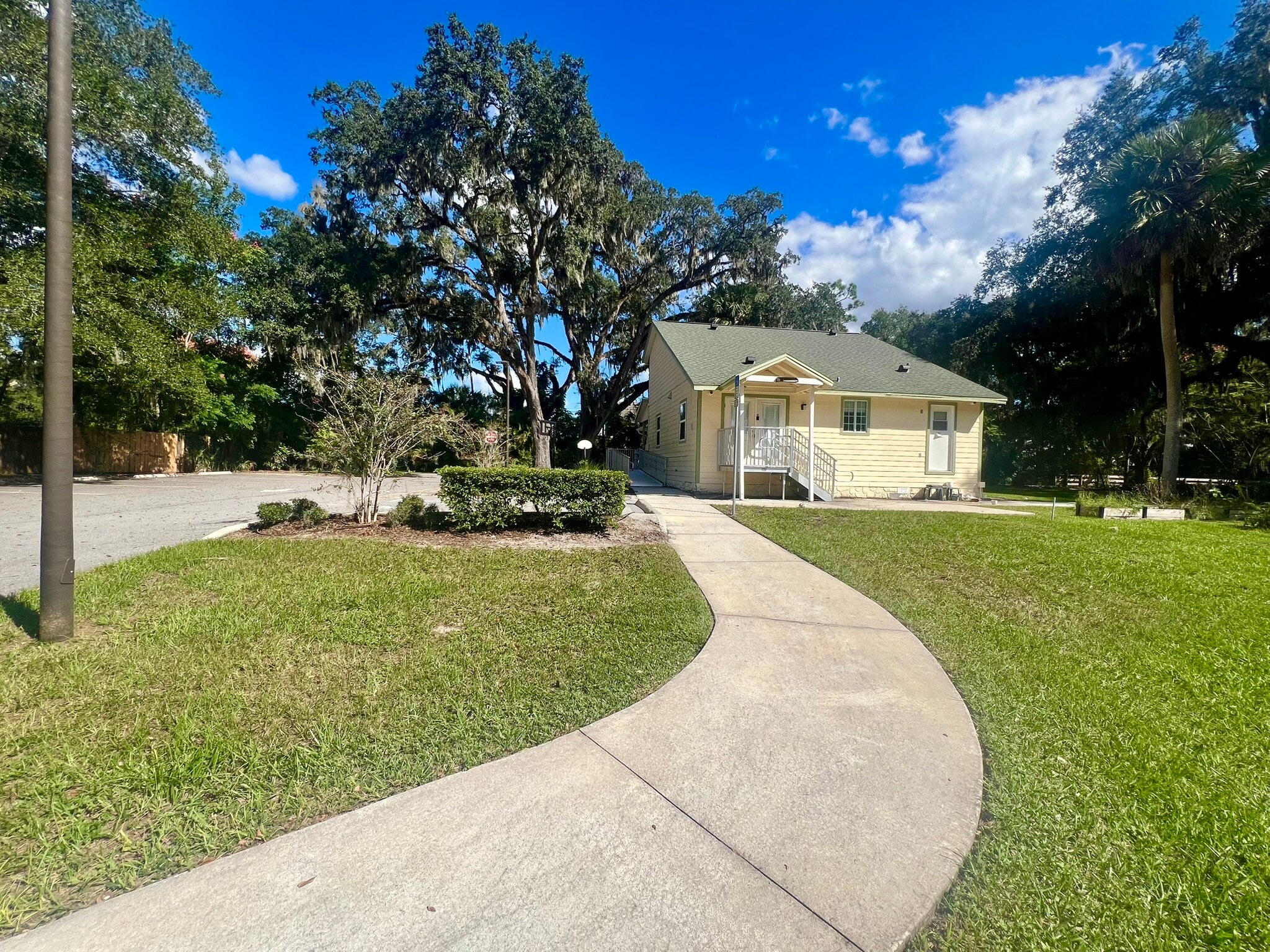 2455 Ark Academy Ct, Sanford, FL for sale Primary Photo- Image 1 of 26