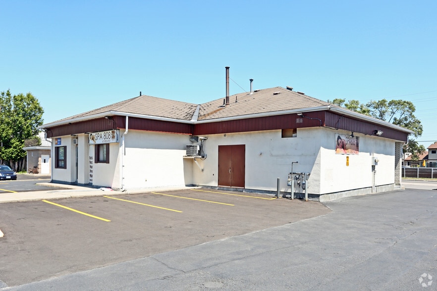 808 Greenbank Rd, Ottawa, ON for lease - Building Photo - Image 2 of 4