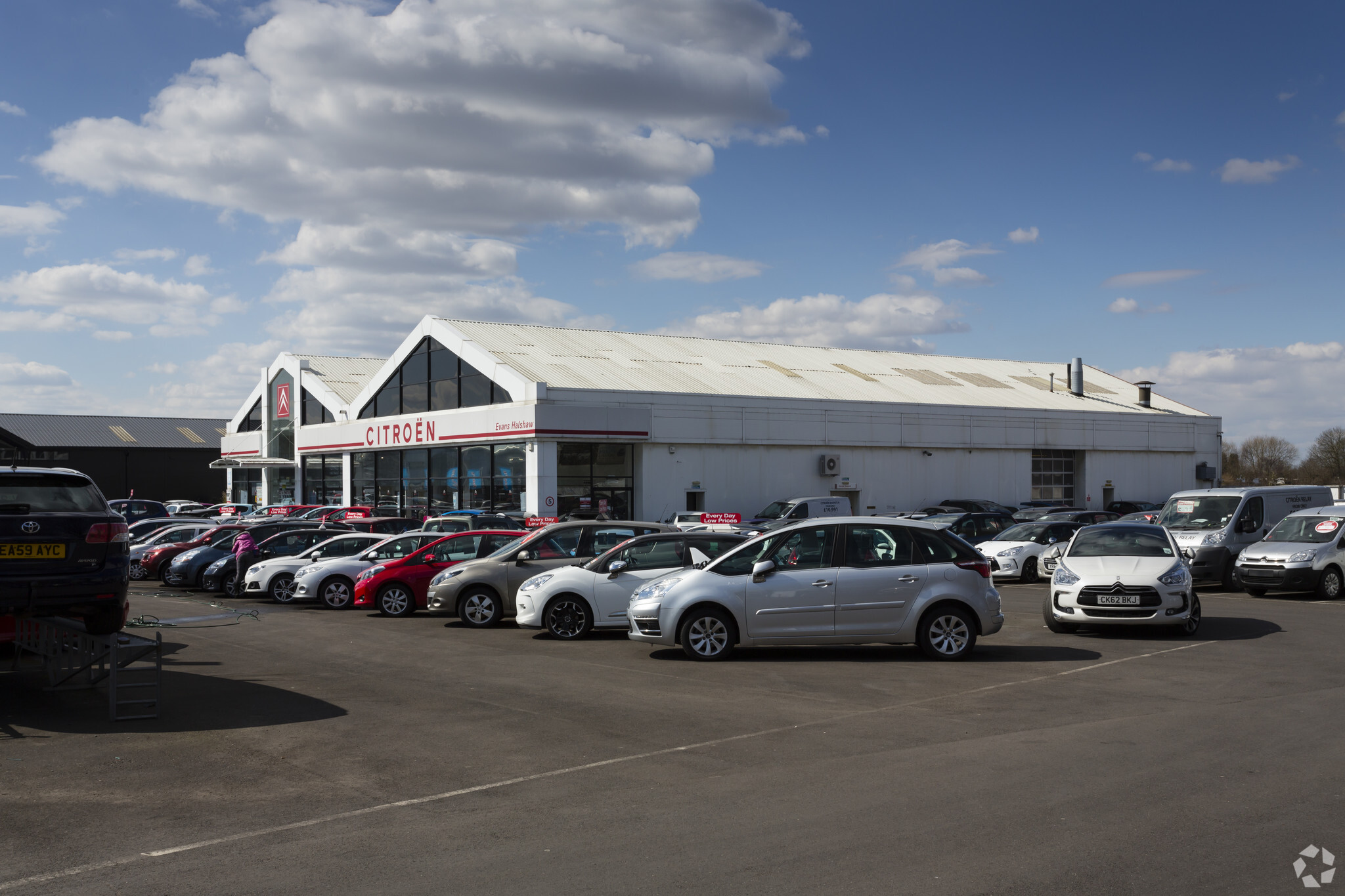 Wheatley Hall Rd, Doncaster for sale Primary Photo- Image 1 of 1