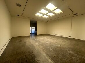 902-926 Colorado Ave, Santa Monica, CA for lease Interior Photo- Image 1 of 10