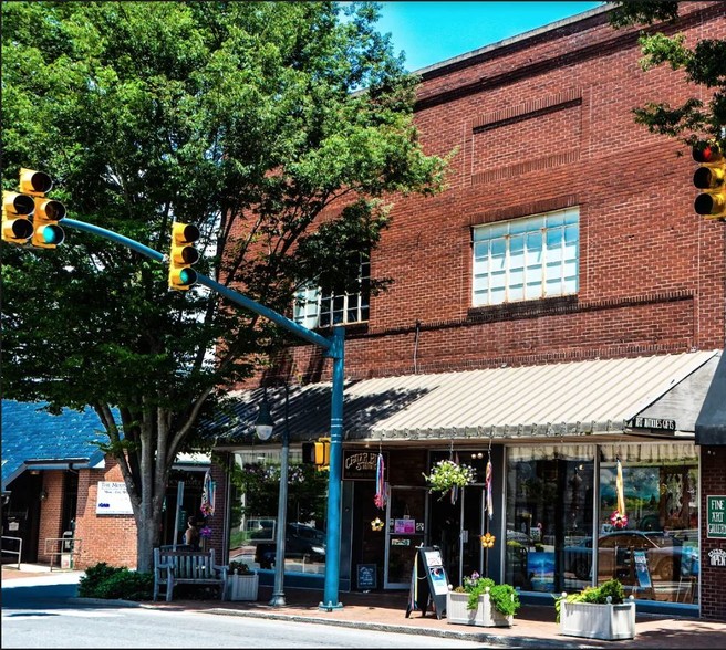 196 N Main St, Waynesville, NC for sale - Other - Image 1 of 1