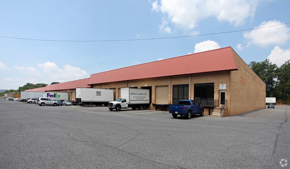 4700-4724 Benson Ave, Arbutus, MD for lease - Building Photo - Image 3 of 13