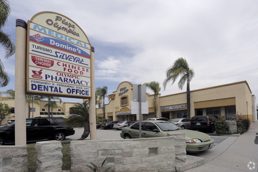 5724-5742 E Olympic Blvd, Commerce, CA for lease - Building Photo - Image 2 of 5