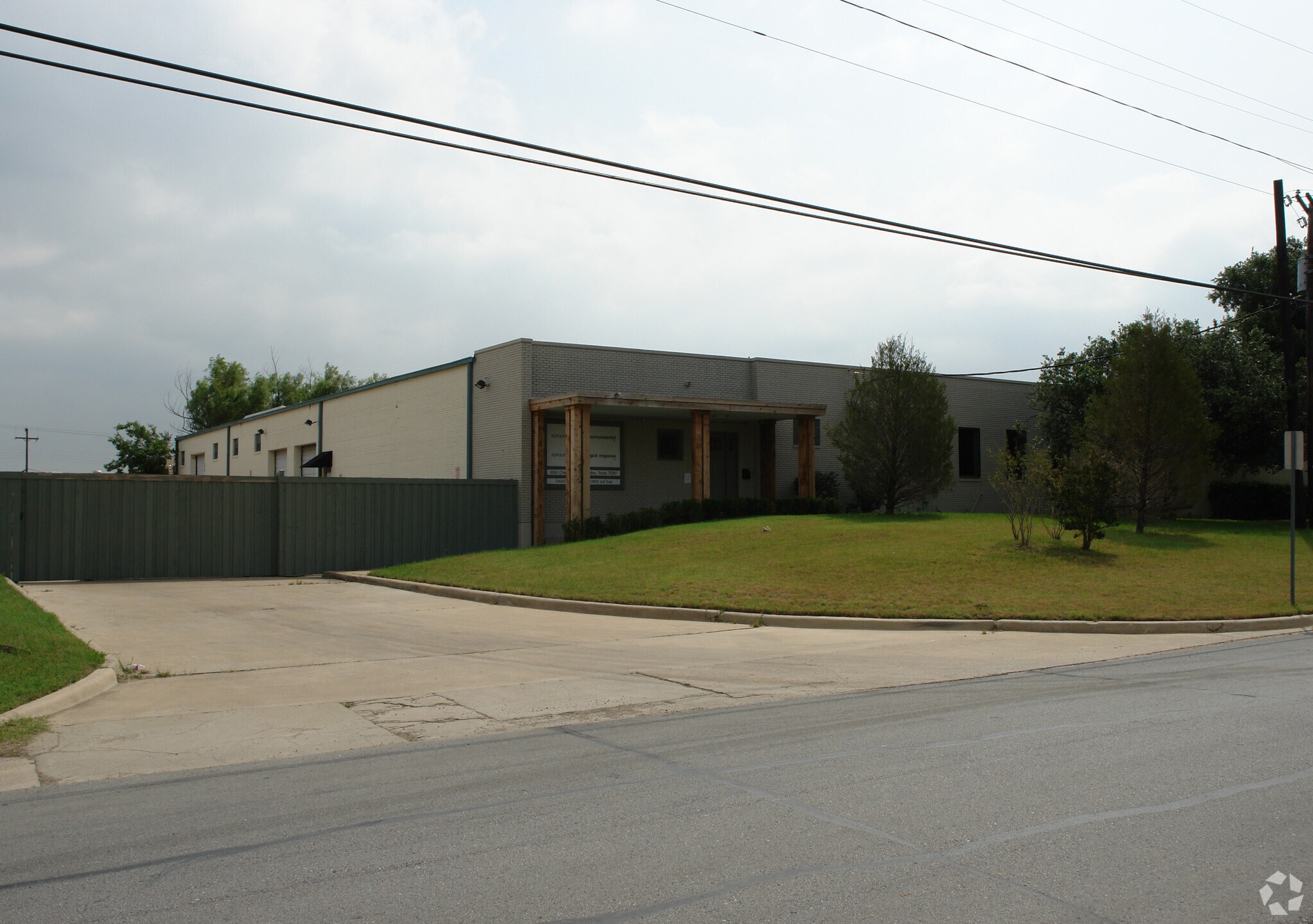 8510 Chancellor Row, Dallas, TX for sale Primary Photo- Image 1 of 1