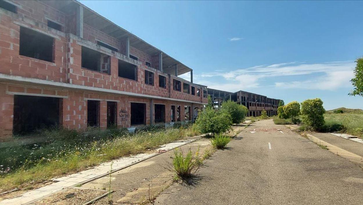 Land in Valdefresno for sale Building Photo- Image 1 of 7