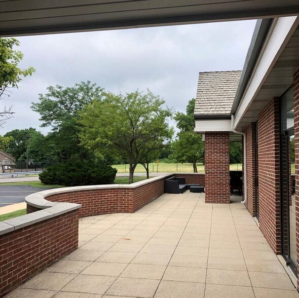 13805 W Burleigh Rd, Brookfield, WI for sale - Building Photo - Image 1 of 1