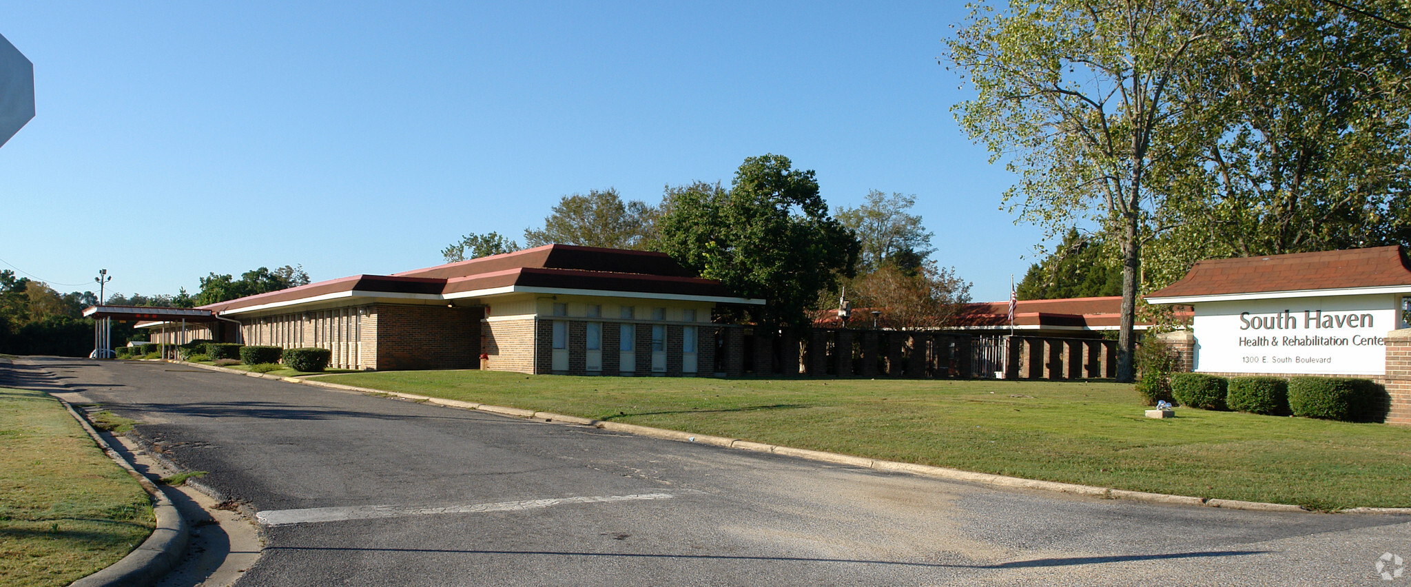 1300 E South Blvd, Montgomery, AL for sale Primary Photo- Image 1 of 3