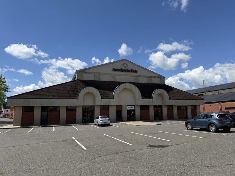 97-101 South St, West Hartford, CT for lease - Building Photo - Image 3 of 3