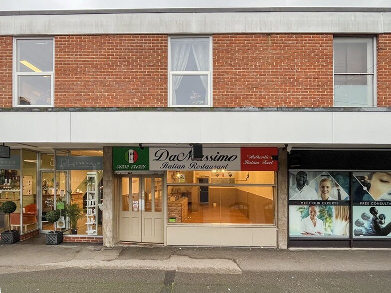 4 Cambridge St, Farnham for lease - Building Photo - Image 1 of 3