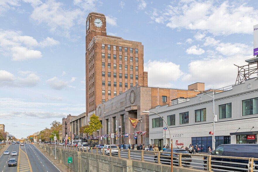 2530 Grand Concourse, Bronx, NY for sale - Primary Photo - Image 1 of 1