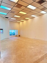 21202 Mariner Pl, Lutz, FL for lease Interior Photo- Image 2 of 7