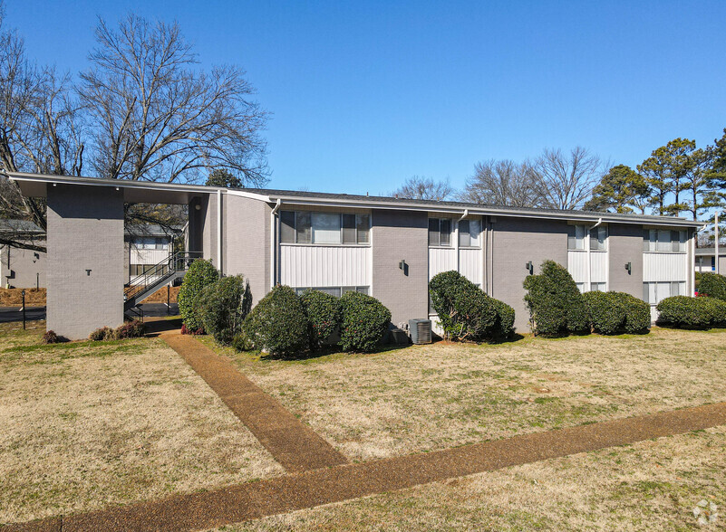 8003 SW Benaroya Ln, Huntsville, AL for sale - Primary Photo - Image 1 of 1