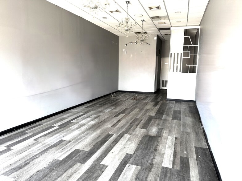 2694-2698 Merrick Rd, Bellmore, NY for lease - Building Photo - Image 3 of 7