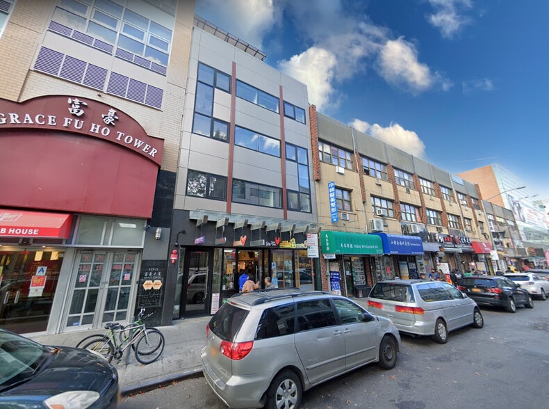 135-15 40th Rd, Flushing, NY for lease - Building Photo - Image 3 of 6