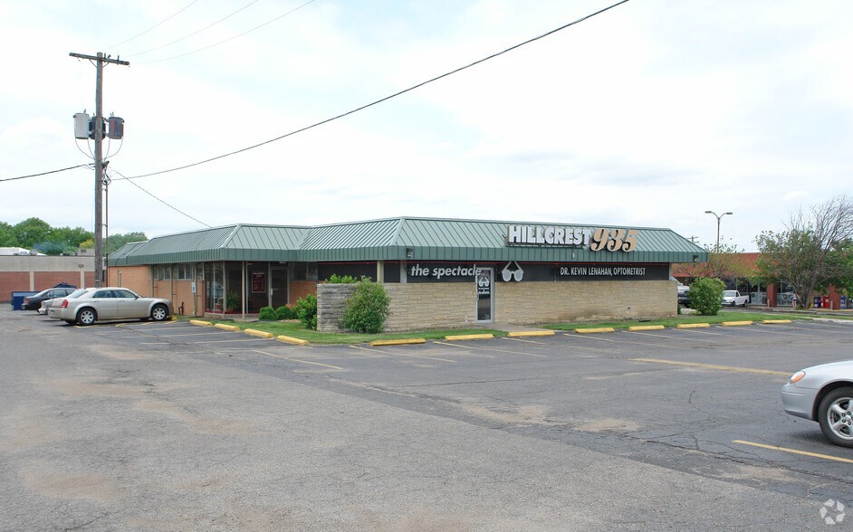 935 S Iowa St, Lawrence, KS for sale - Primary Photo - Image 1 of 1