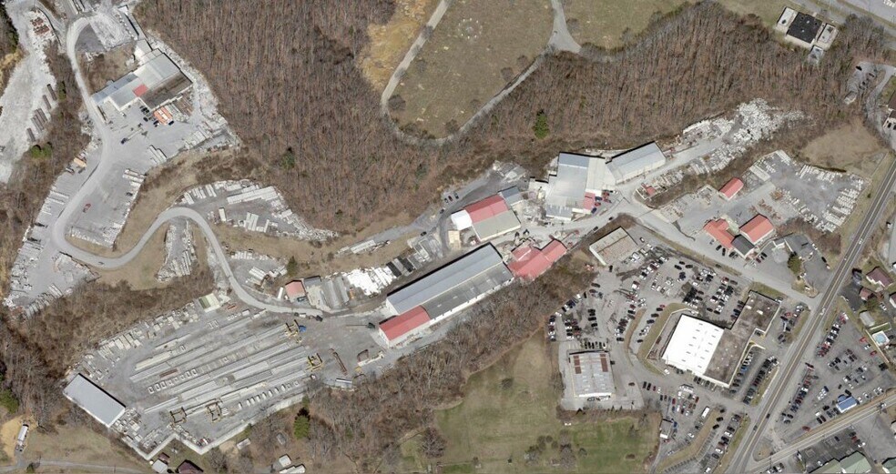 460 Courthouse Rd, Princeton, WV for sale - Building Photo - Image 1 of 1