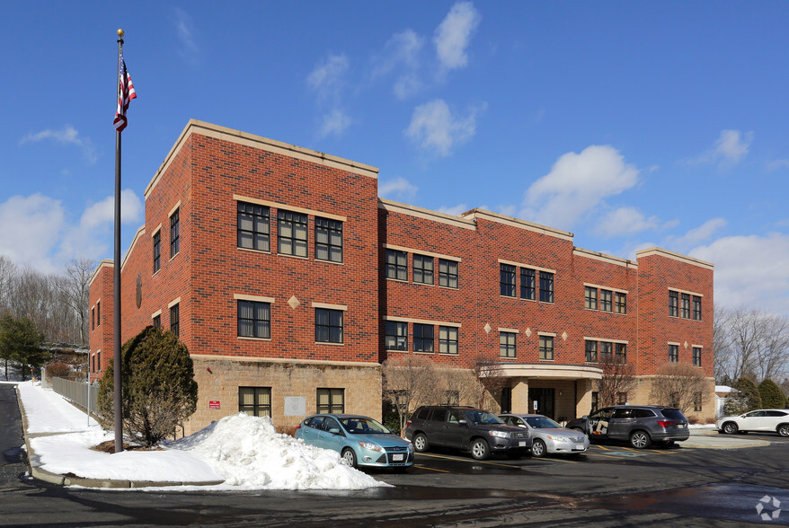 330 Southwest Cutoff, Worcester, MA for sale - Primary Photo - Image 1 of 1