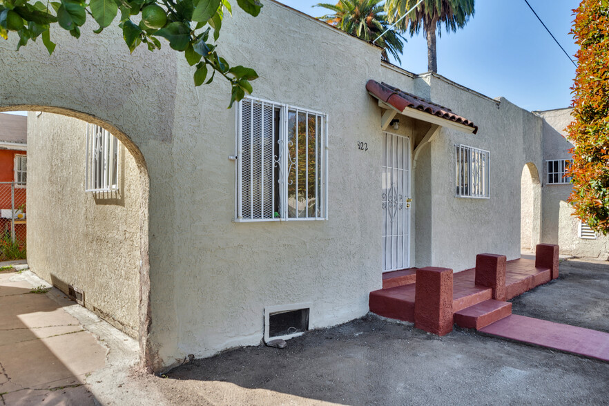 916 W 88th St, Los Angeles, CA for sale - Building Photo - Image 3 of 17