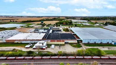 347 N 43rd Rd, Mendota, IL for lease Interior Photo- Image 2 of 7
