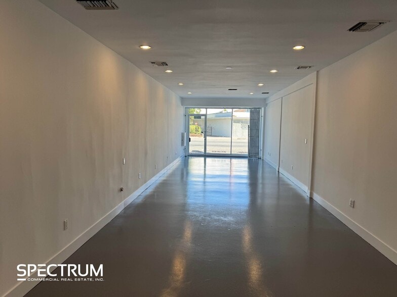 18014-18016 Ventura Blvd, Encino, CA for lease - Building Photo - Image 3 of 6