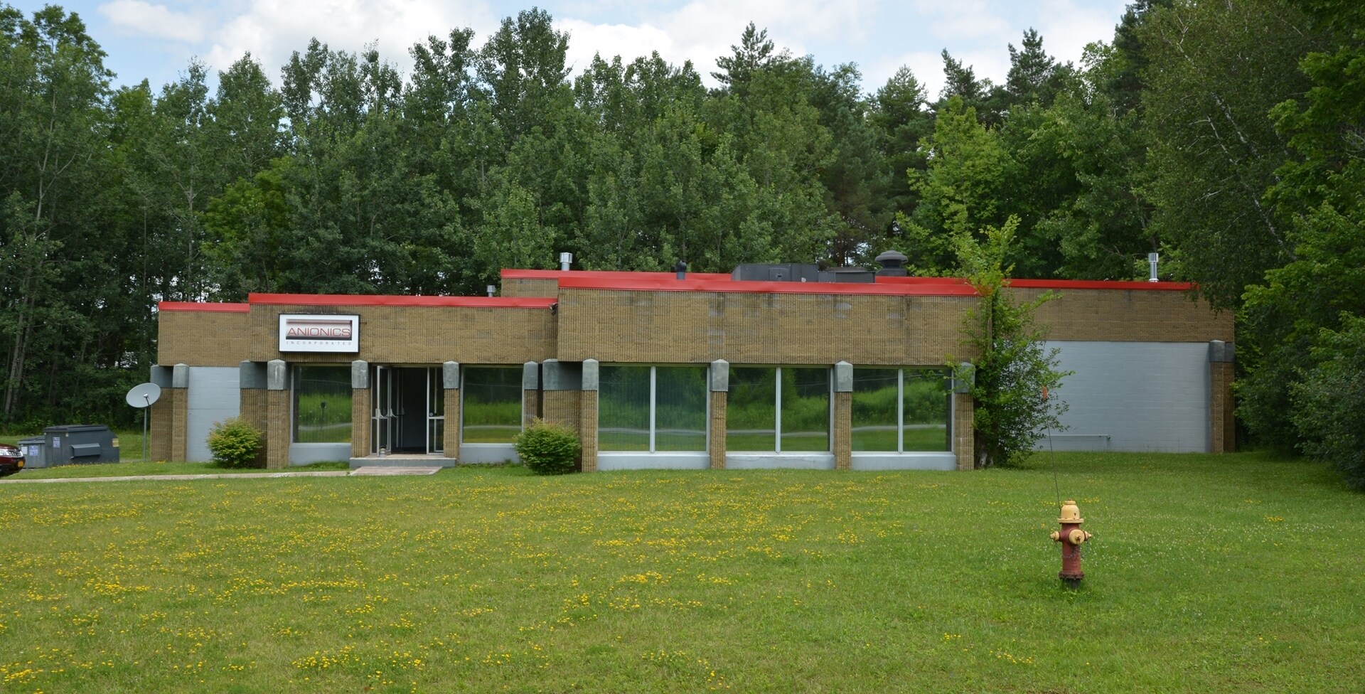 300 Hangar Rd, Oriskany, NY for sale Primary Photo- Image 1 of 1