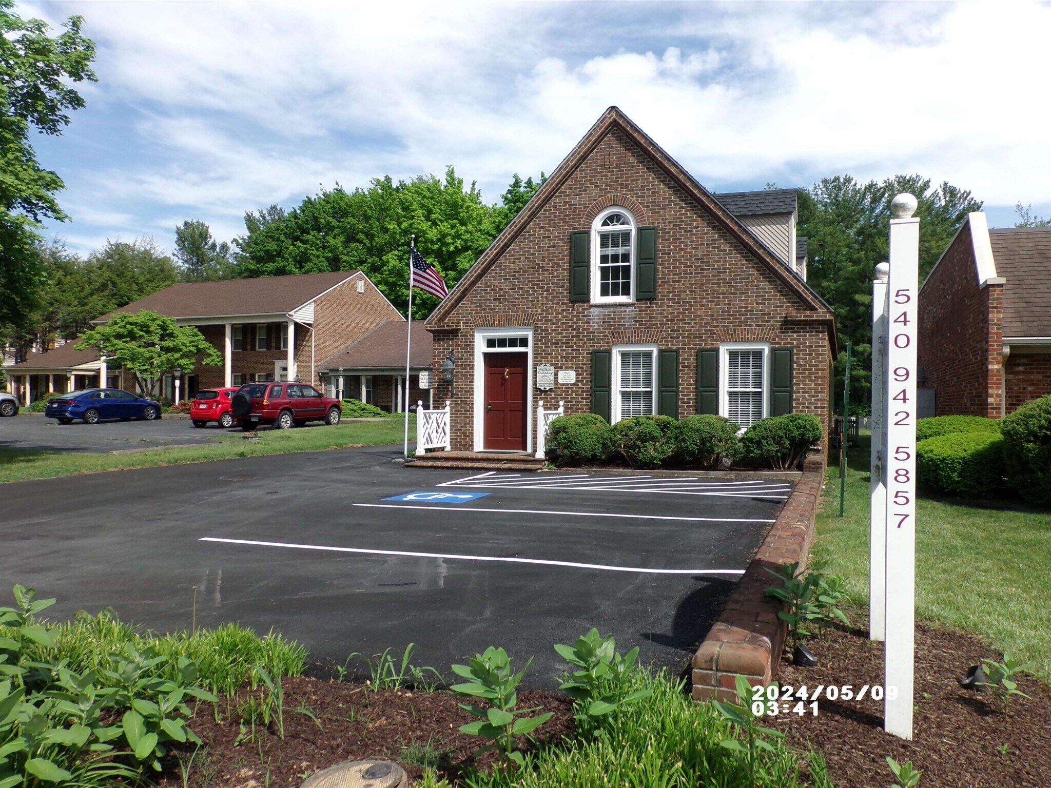 102 Pelham Dr, Waynesboro, VA for sale Primary Photo- Image 1 of 1