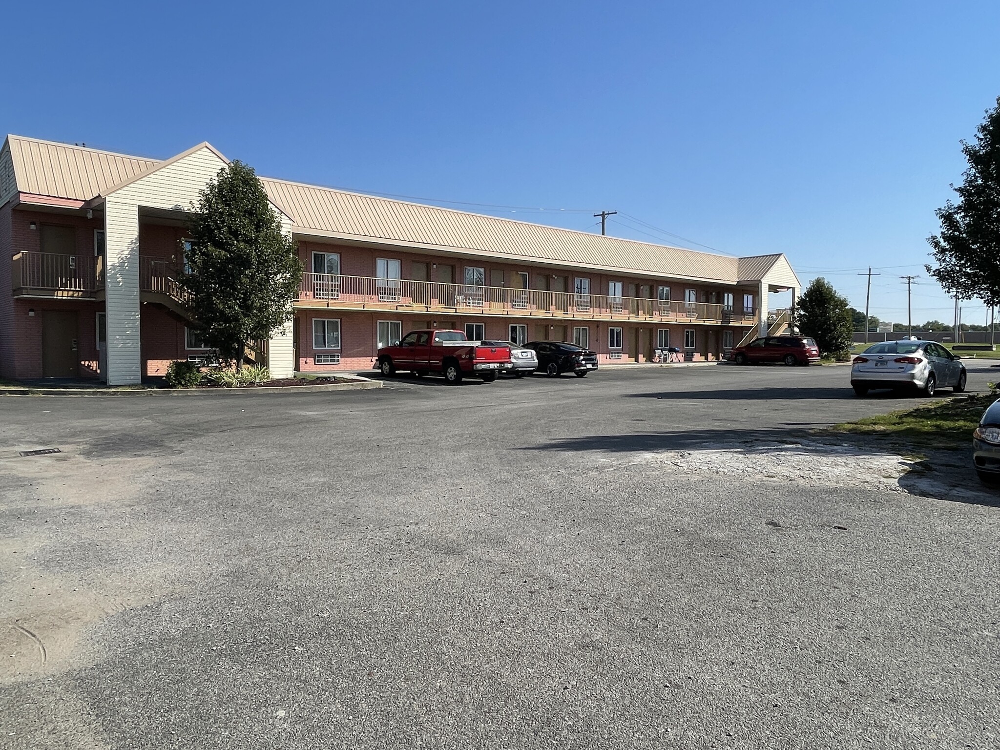 1802 Bittle Pl, Marion, IL 62959 - Americas Best Value Inn Marion IL ...