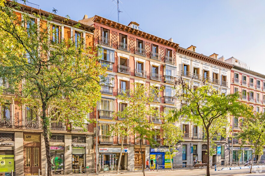 Calle de Carranza, 16, Madrid, Madrid for sale - Primary Photo - Image 1 of 1