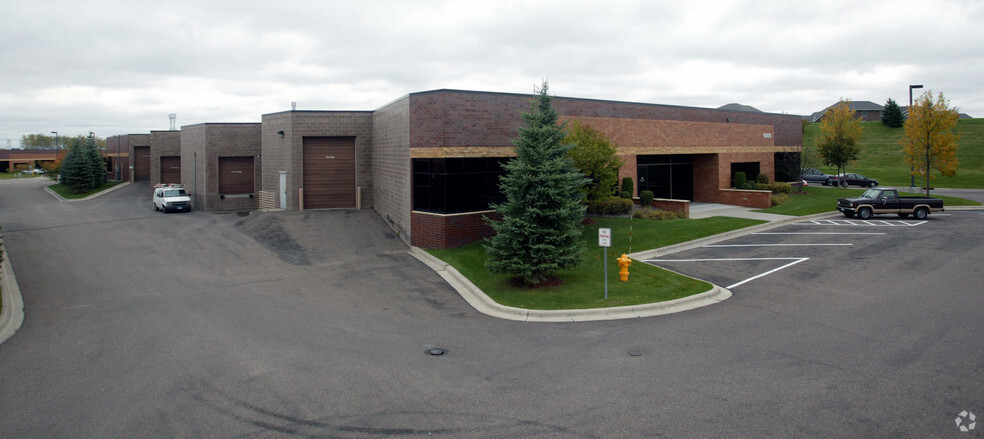 5005 Cheshire Pky N, Plymouth, MN for lease - Building Photo - Image 3 of 7