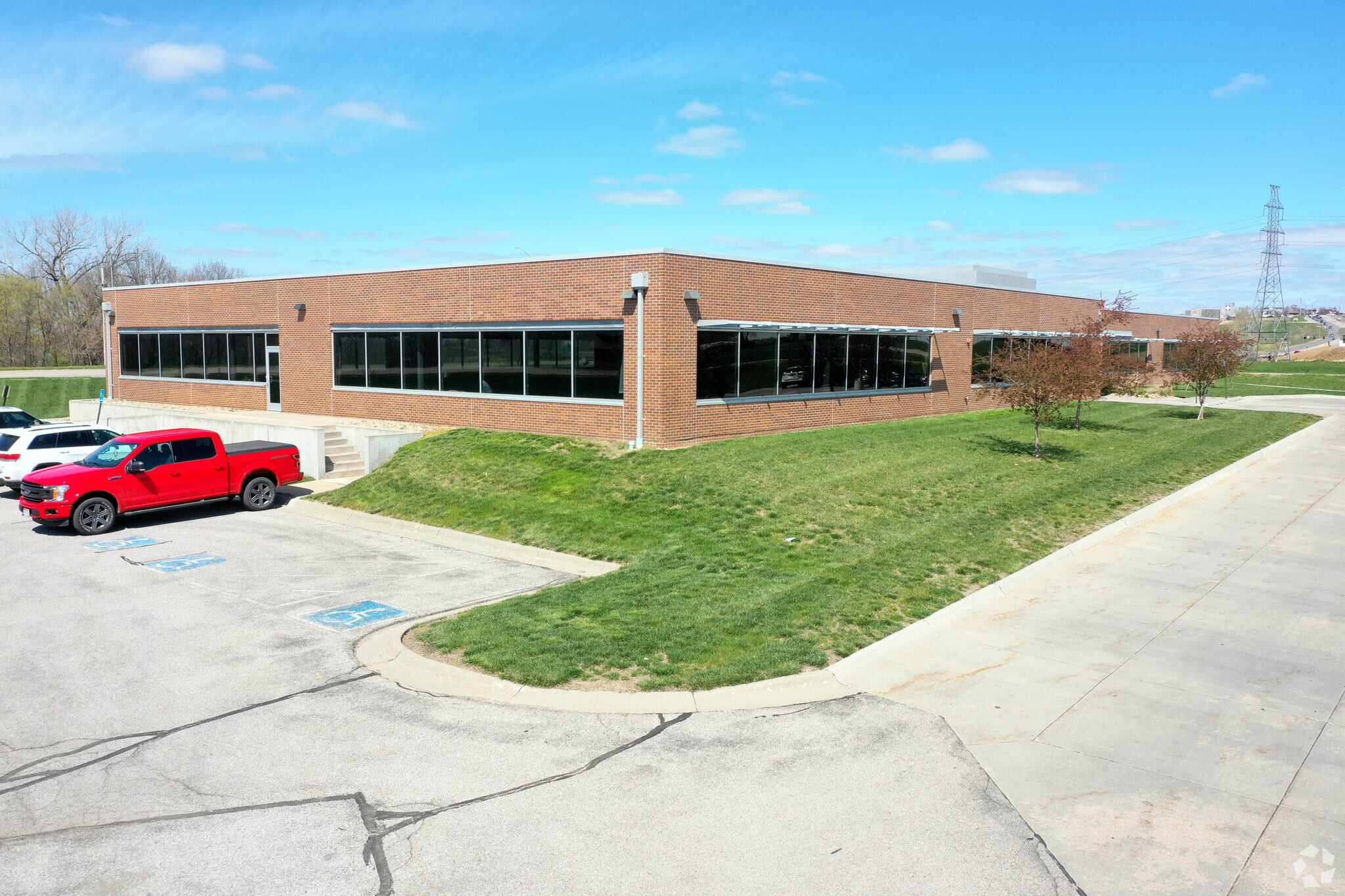 10601 S 72nd St, Papillion, NE for sale Building Photo- Image 1 of 1