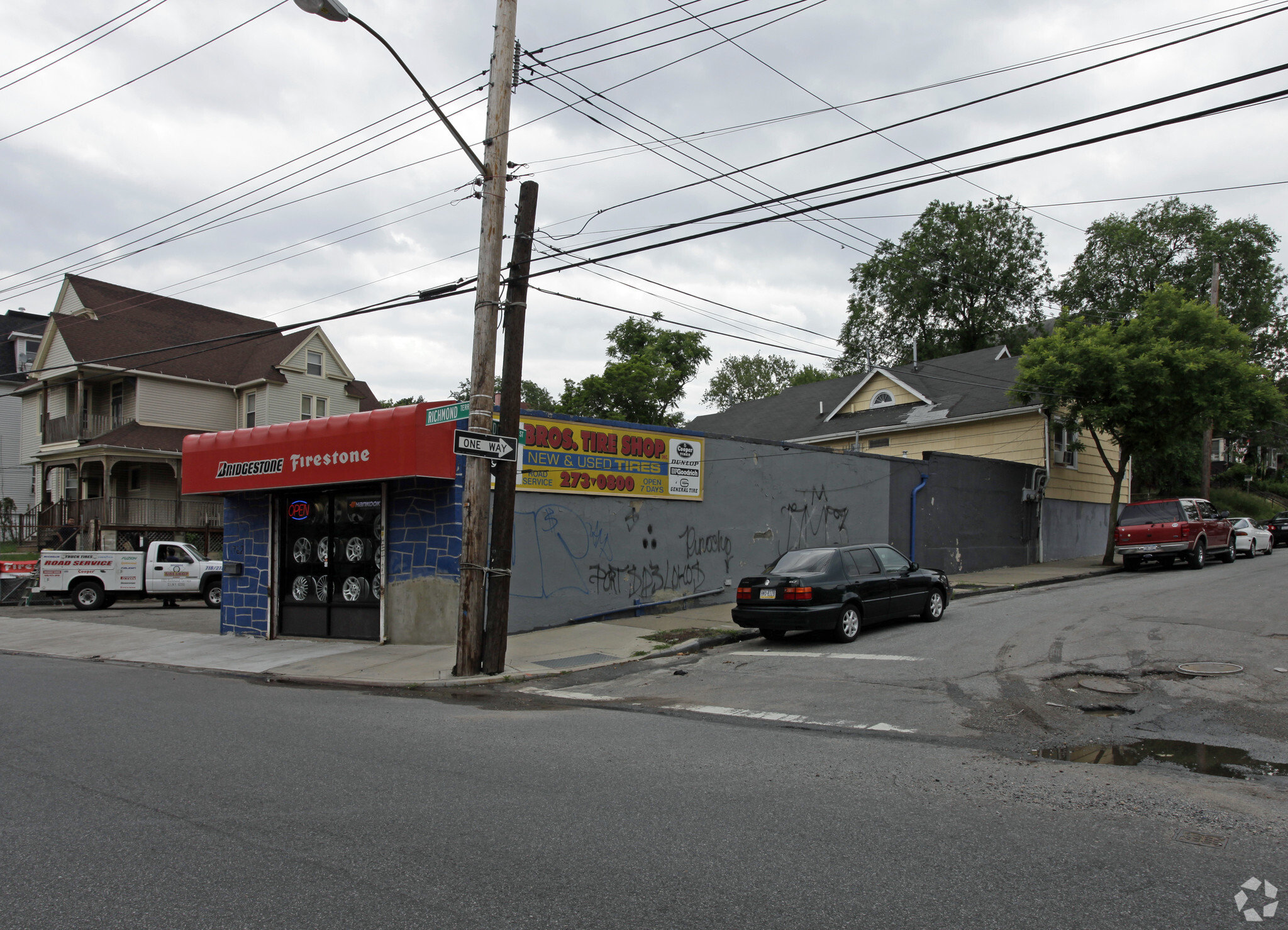 1762 Richmond Ter, Staten Island, NY for sale Primary Photo- Image 1 of 60