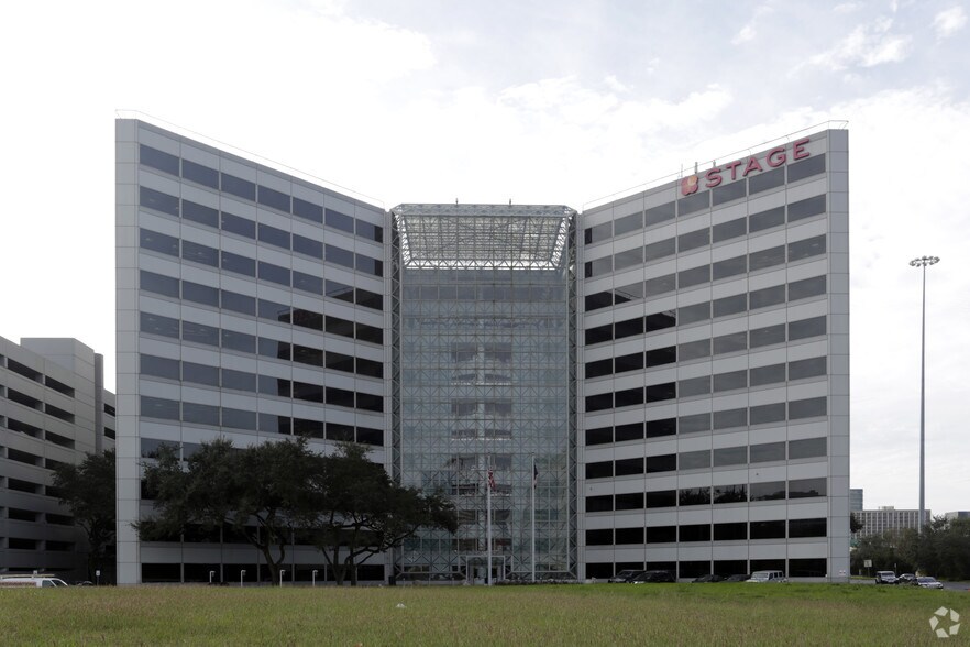2425 West Loop South, Houston, TX, 77027 Coworking Space on 2425 West Loop South, Houston, TX, 77027 Coworking Space on