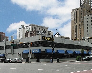 10 Commerce Ct, Newark, NJ for lease - Building Photo - Image 2 of 7