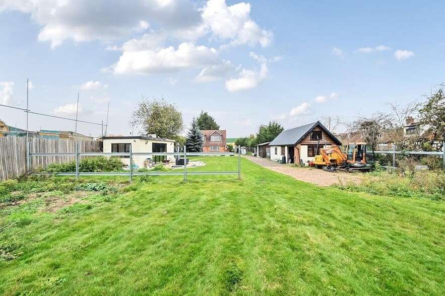 Far View The Common, West Drayton for sale - Building Photo - Image 3 of 18